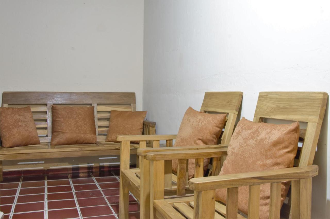 Casa Central De Santa Ana Exterior photo